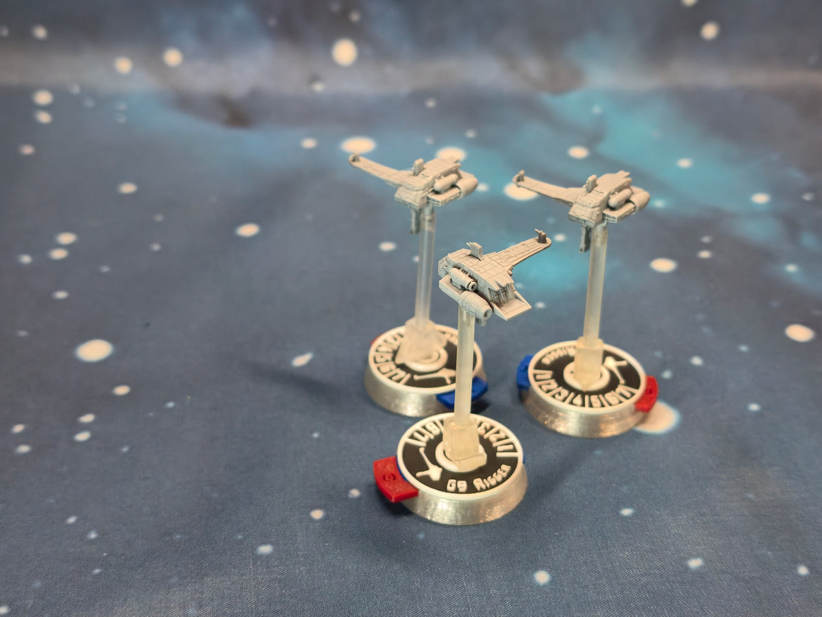 Three Republic G9 Rigger-class light frigates for Armada-compatible fleets