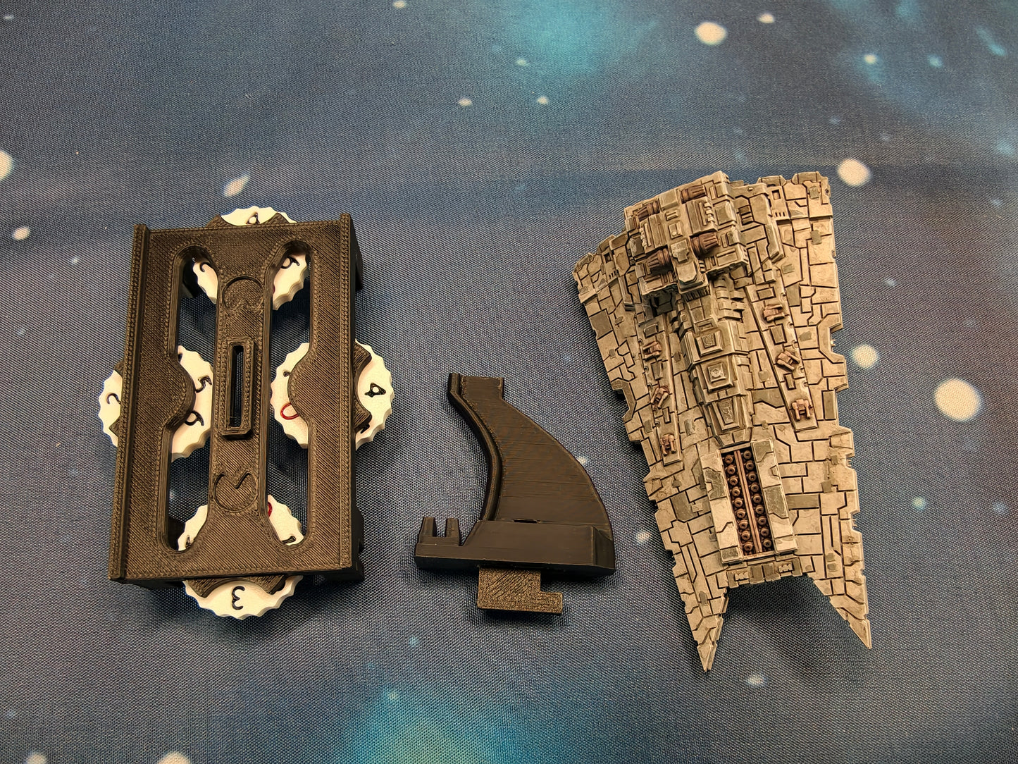 Gladiator-Class Star Destroyer Compatible with Armada scale games model - stand variant