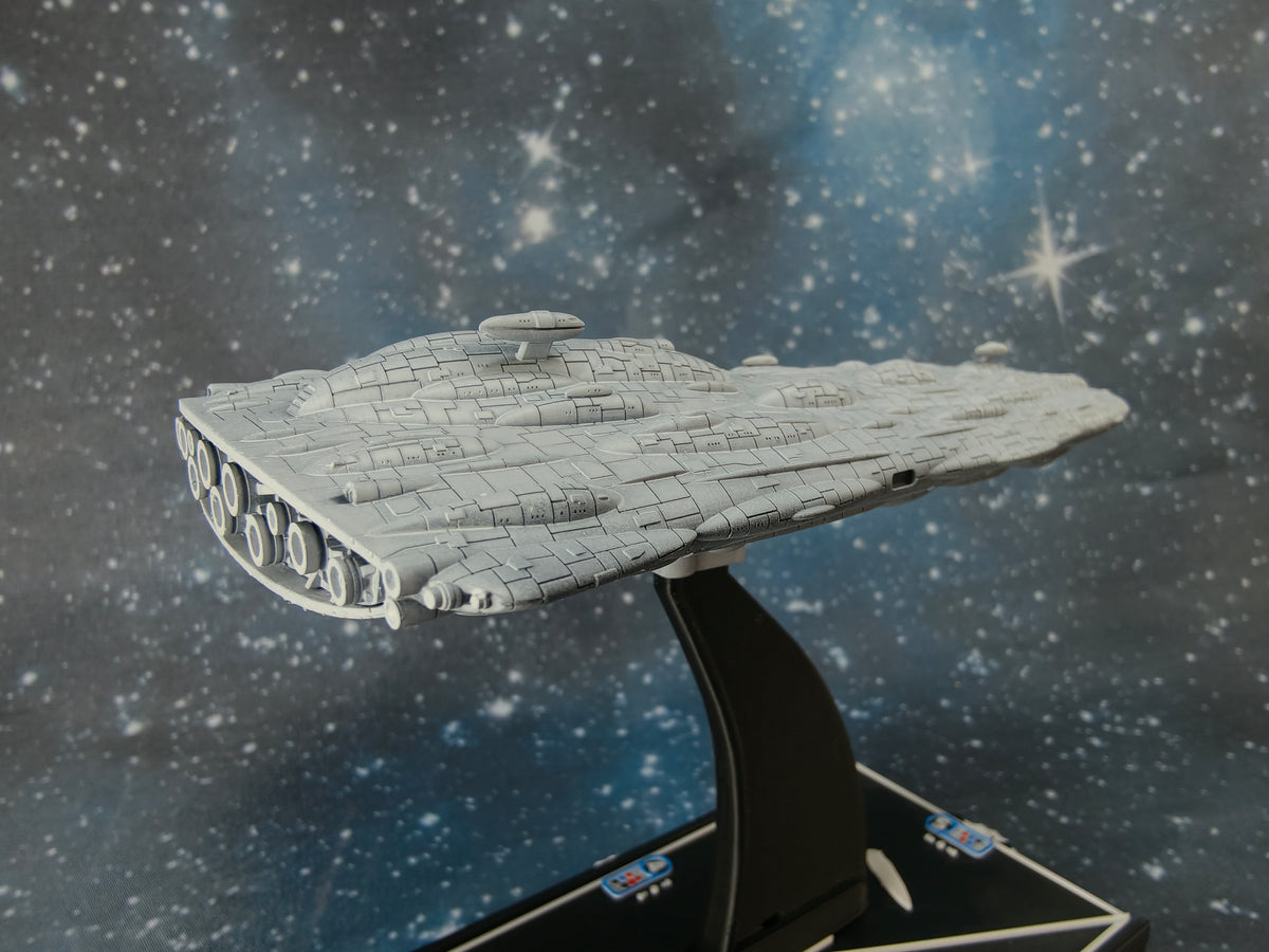 MC90 "Defiance" Star Cruiser Compatible with Armada scale games rigth thruster close-up