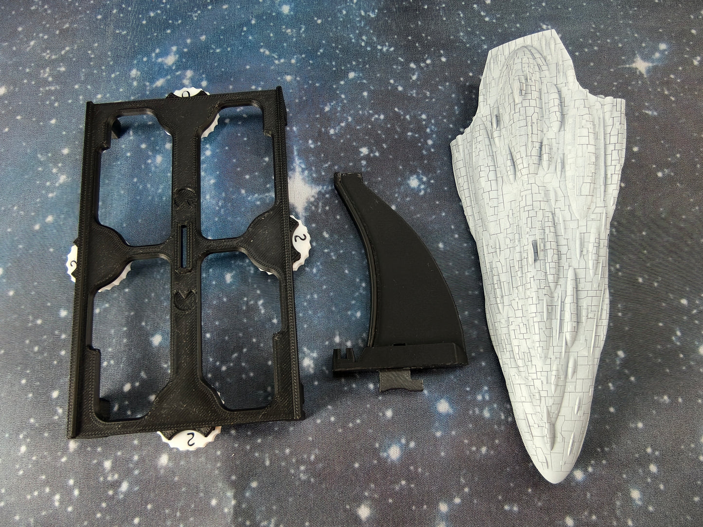 MC90 Redma Star Cruiser Compatible with Armada scale games model-stand variant