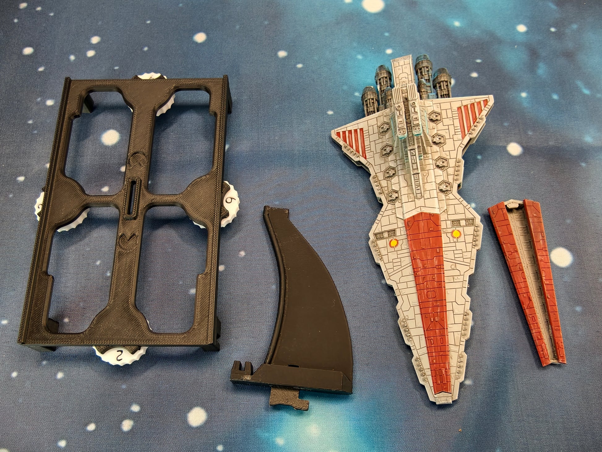 Venator-class Star Destroyer resin miniature, Model - stand variant