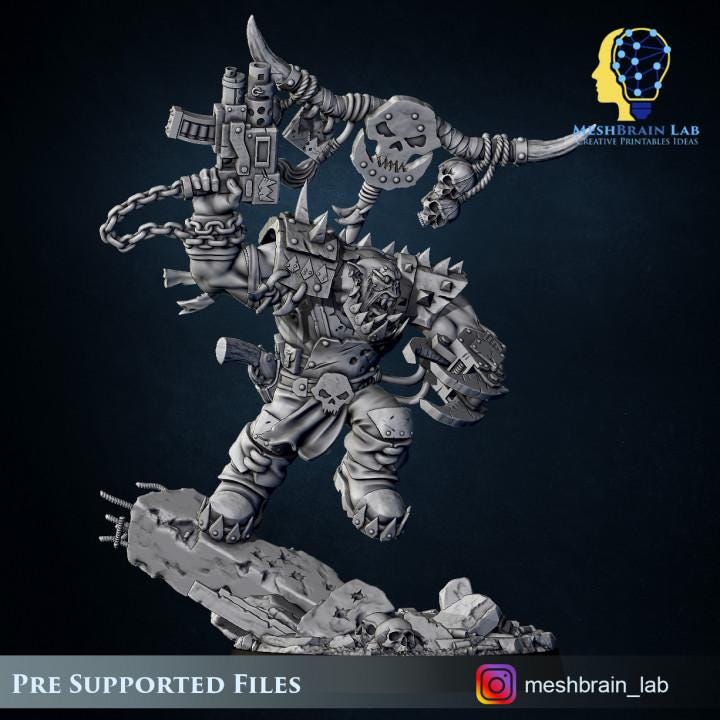 Ork Warboss with battle claw | Meshbrain Lab | Wargaming | Tabletop | Minifigure | 28mm scale | 32mm scale | Grimdark compatible
