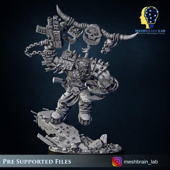 Ork Warboss with battle claw | Meshbrain Lab | Wargaming | Tabletop | Minifigure | 28mm scale | 32mm scale | Grimdark compatible