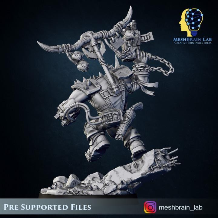 Ork Warboss with battle claw | Meshbrain Lab | Wargaming | Tabletop | Minifigure | 28mm scale | 32mm scale | Grimdark compatible