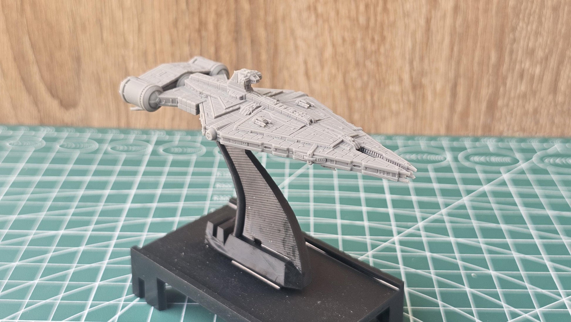 Star Wars Armada - Arquitens class Light Cruiser