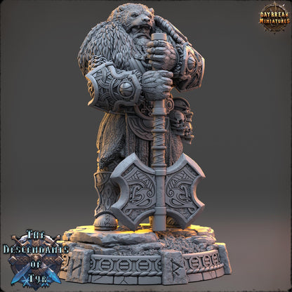 Human Figther - Alaric “Black Bear” Cranash | Daybreak Miniatures | 3D printed | Tabletop | Dungeons and Dragons | Wargaming | D&D