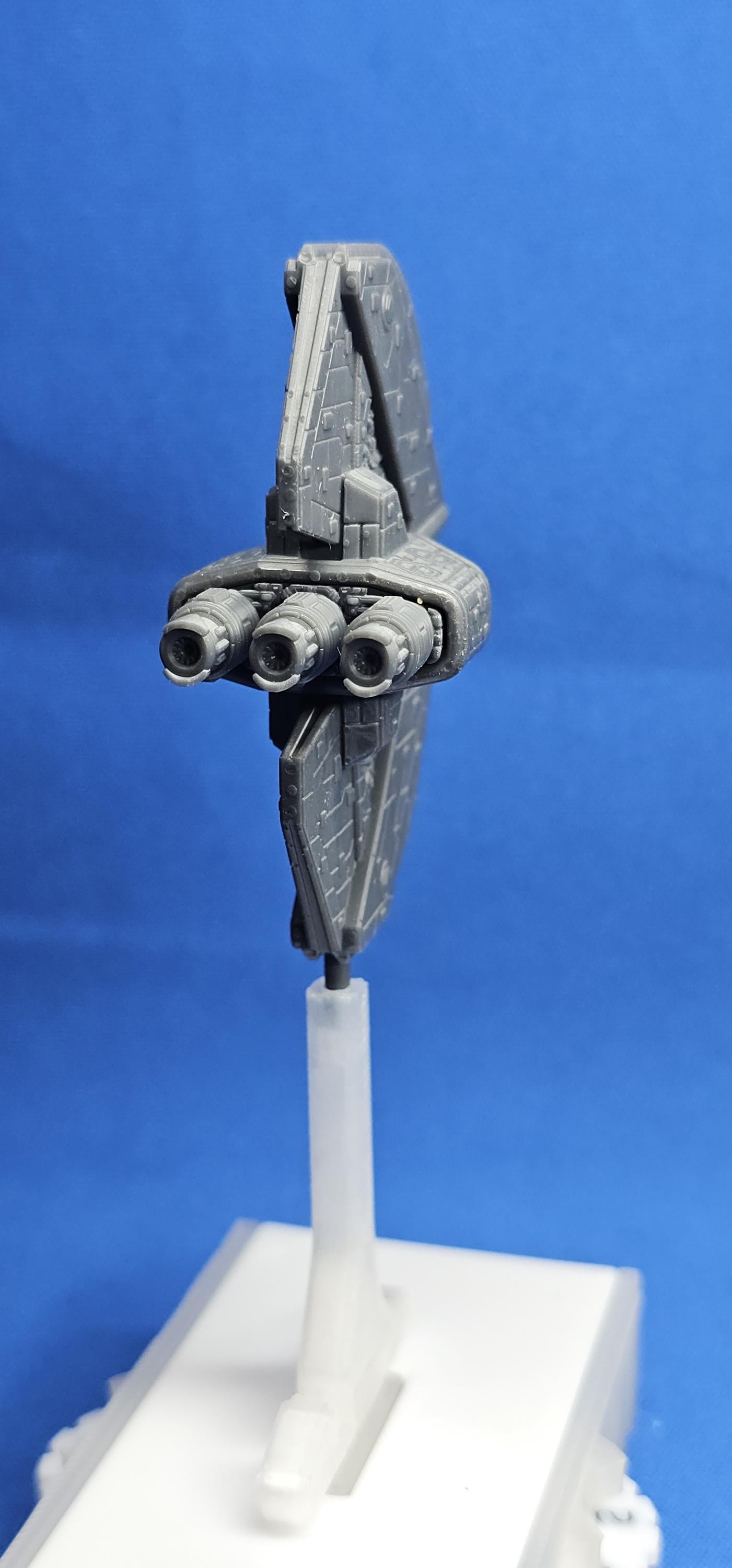 Star Wars Armada CIS Diamond-class cruiser - Length:55mm
