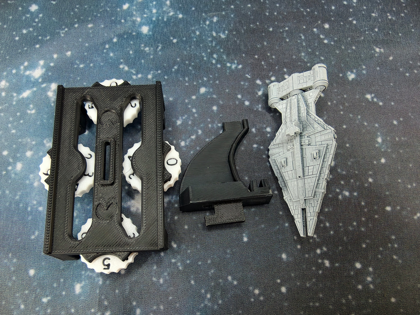 Imperial Arquitens Light Carrier (85mm) - Compatible with Armada scale games