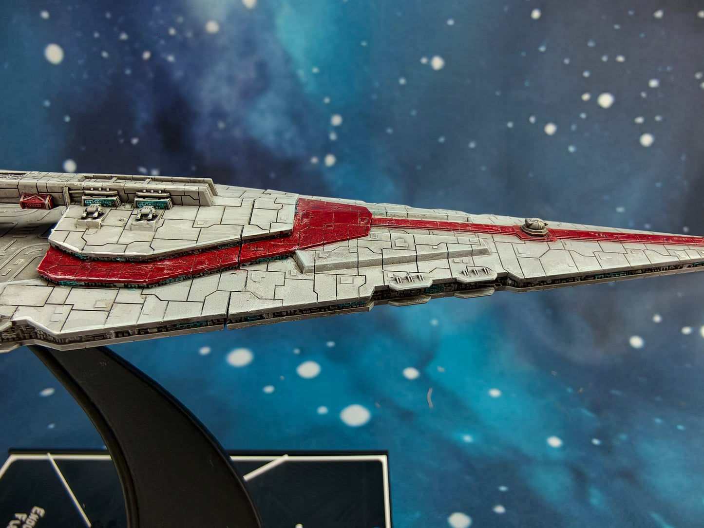 Rothana Class Carrier Battlecruiser (252mm) - Compatible with Armada scale games