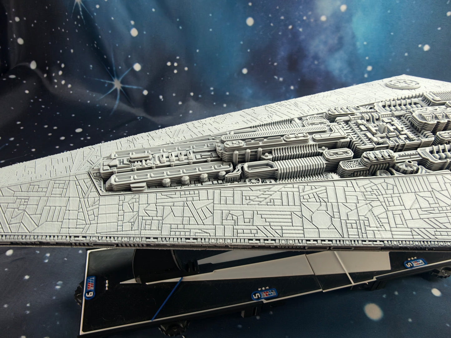 Executor Super Star Destroyer (621mm) - Compatible with Armada scale games