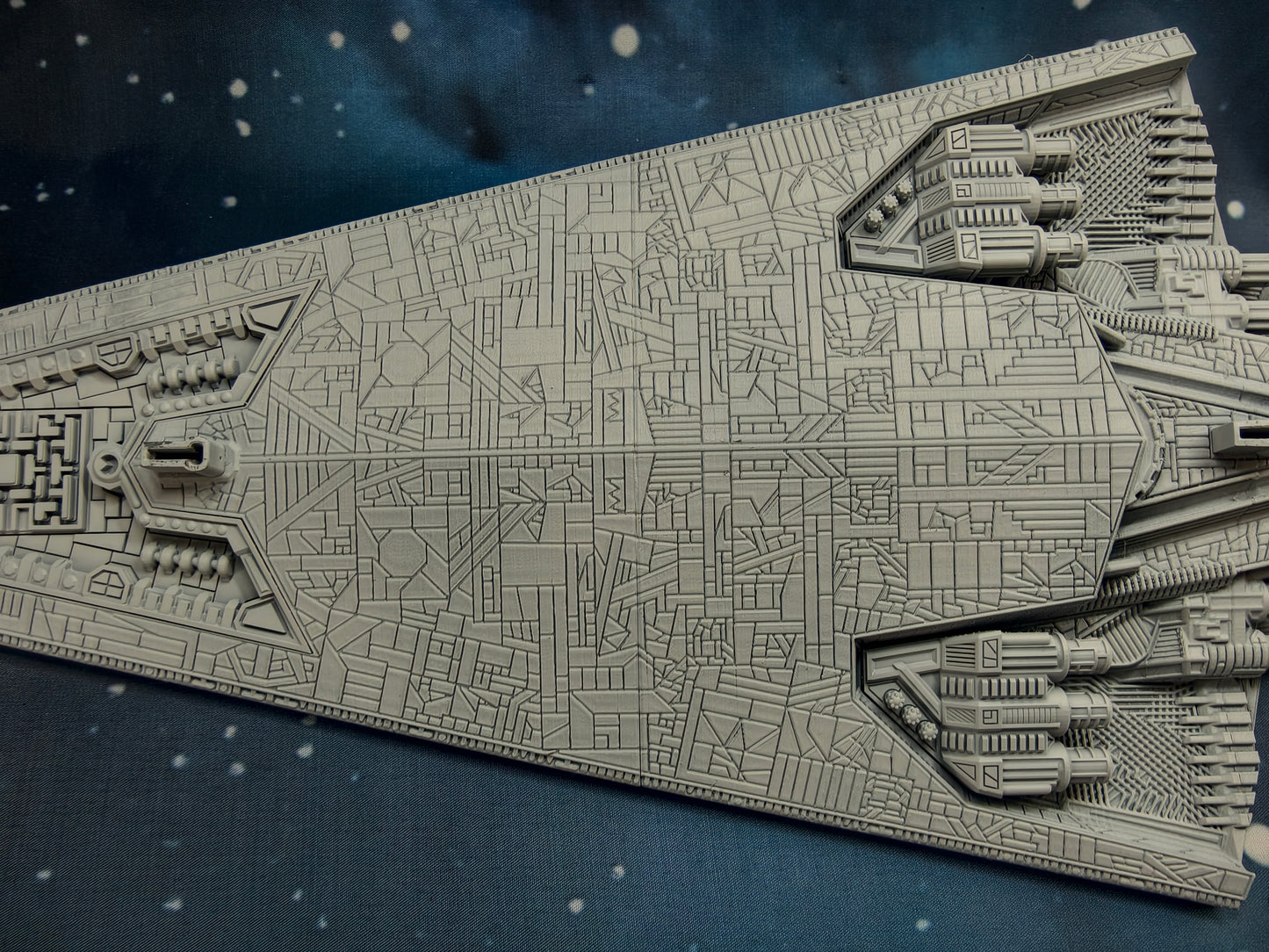 Executor Super Star Destroyer (621mm) - Compatible with Armada scale games