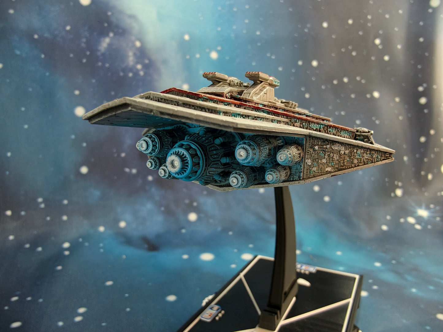 Rothana Class Carrier Battlecruiser (252mm) - Compatible with Armada scale games